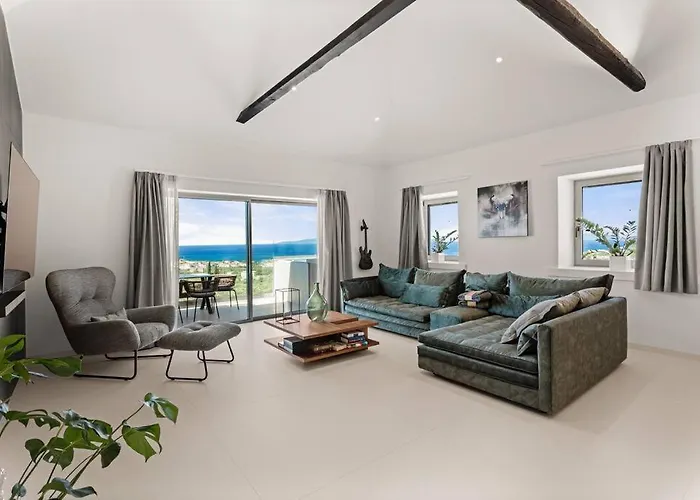 Dark Horizon * Stoúpa