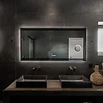 Dark Horizon 公寓 斯陶帕